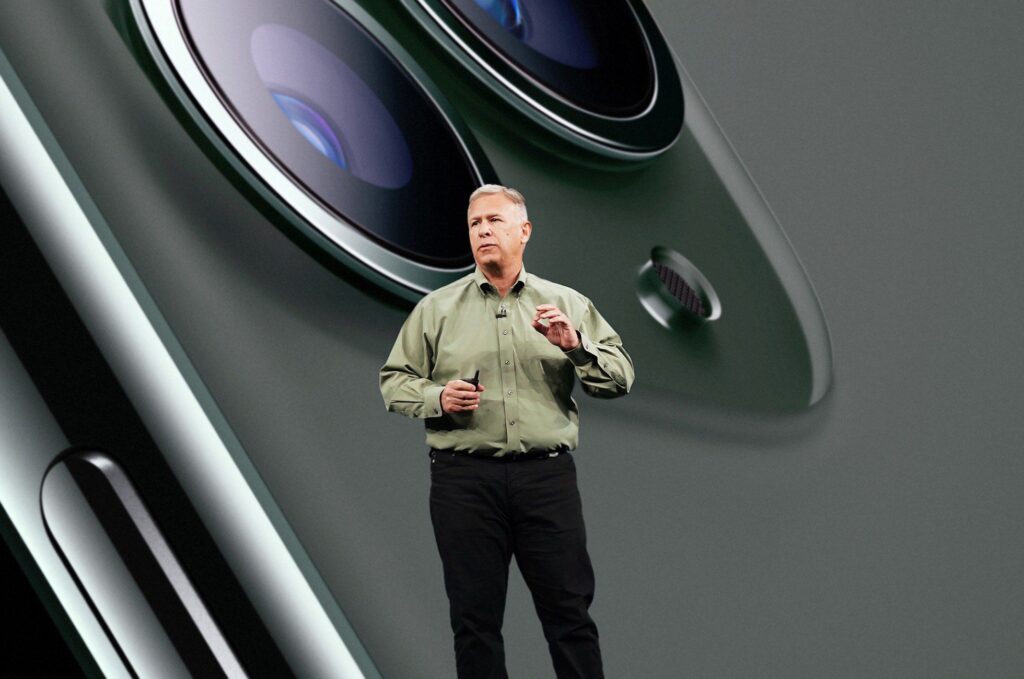 apple’s-phil-schiller-works-80-hours-a-week-overseeing-app-store