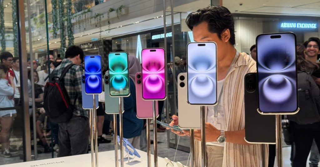 first-iphone-16-pre-orders-arrive-as-lines-form-at-apple-stores-around-the-world