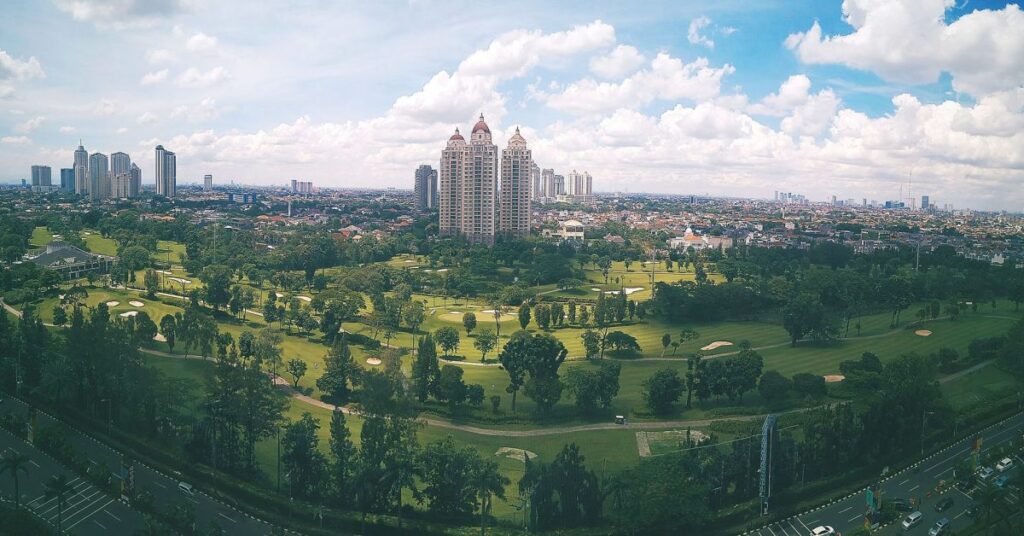 apple-offered-indonesia-$10m-then-$100m,-but-it-now-expects-$1b-within-a-week