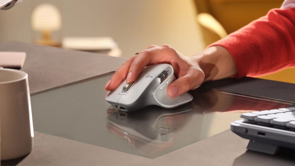 apple-‘working’-on-redesigned-magic-mouse-with-a-long-awaited-‘fix’
