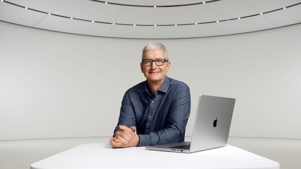 apple-ceo-tim-cook-shares-tidbits-about-his-life