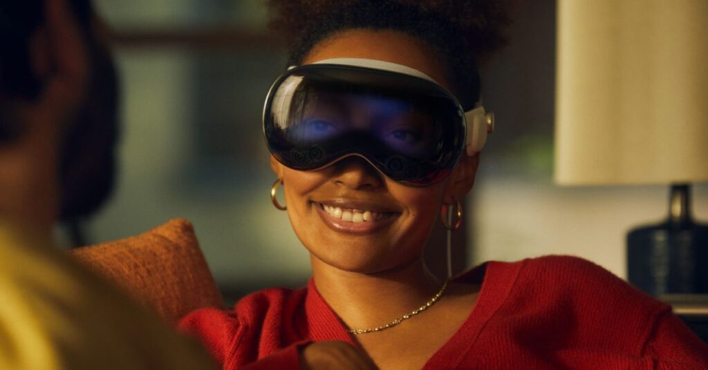 report:-apple-on-track-to-debut-playstation-vr-controllers-on-vision-pro-later-this-year