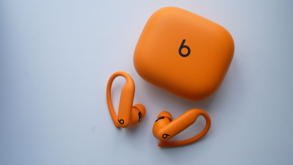 new-powerbeats-pro-2-will-have-day-one-firmware-update