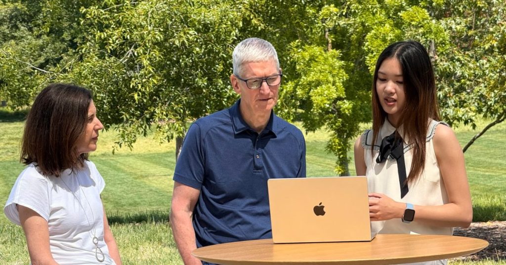 tim-cook-surprises-swift-student-challenge-winners-at-apple-park-[interview]
