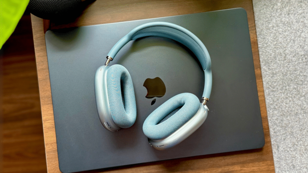 new-airpods-max-likely-aren’t-coming-anytime-soon:-report